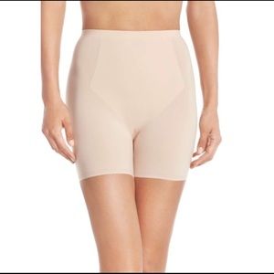 SPANX Thinstincts Girl Shorts Nude NWOT